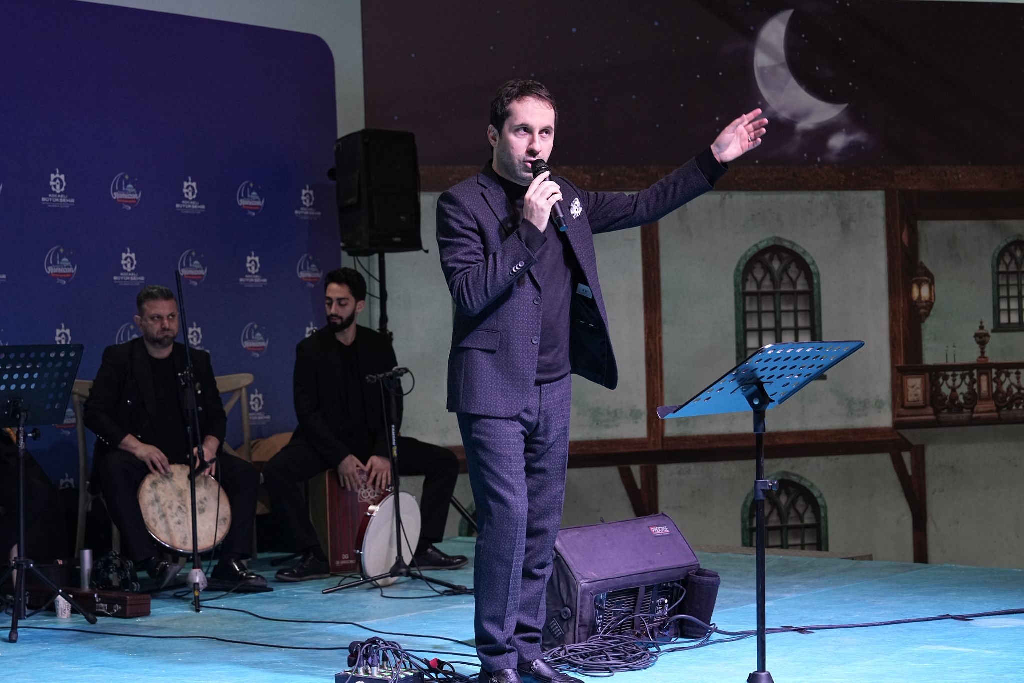 Büyükşehir Ramazan Çadırı'nda Ilk Oruçlar Açıldı (3)