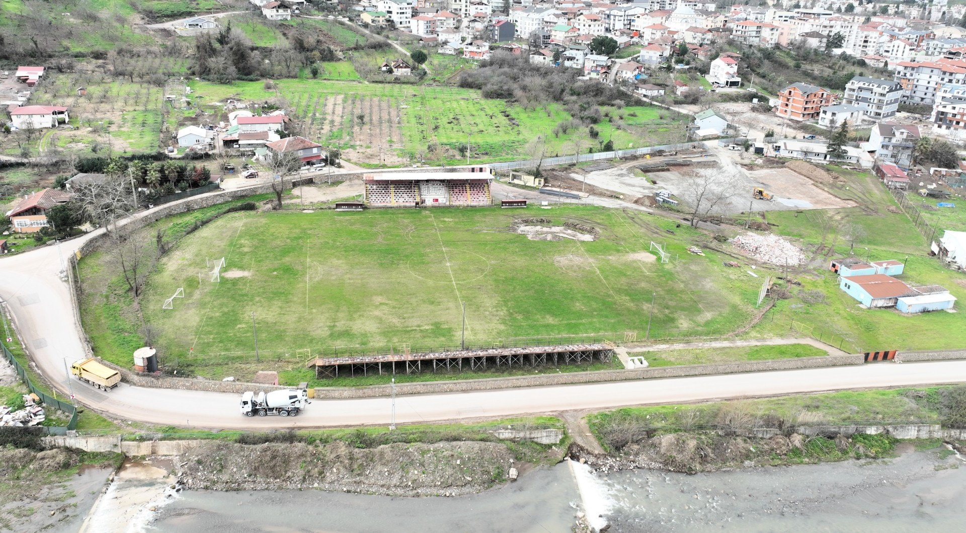 Gölcük Spor Kompleksi Için Kazma Vuruldu (2)