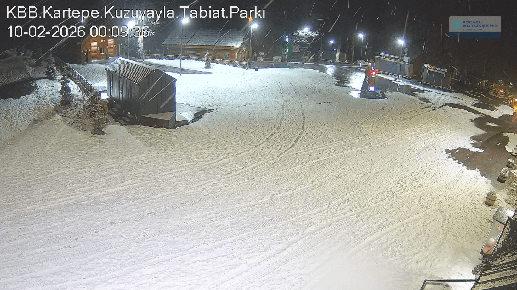 Karfest Oncesi Guzel Haber Kuzuyaylaya Kar Yagisi Basladi