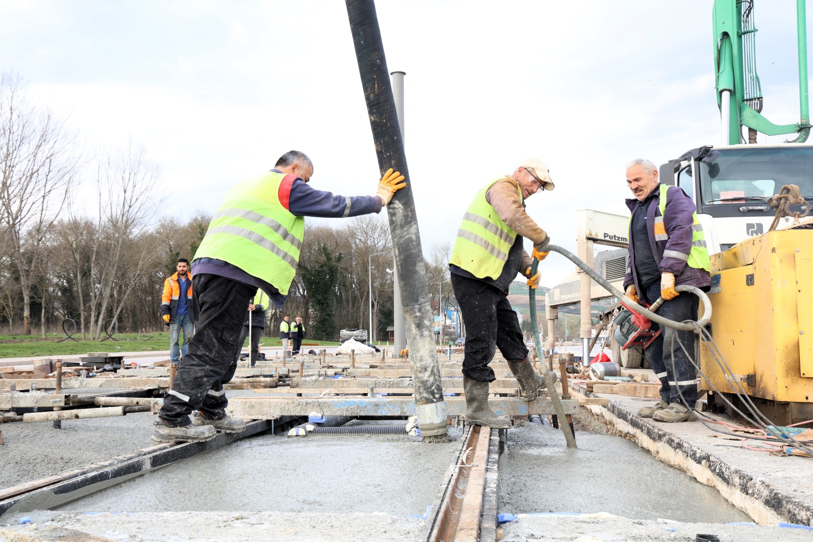 Kartepe Tramvay Hattı'nda Durmak Yok (1) (Büyük)