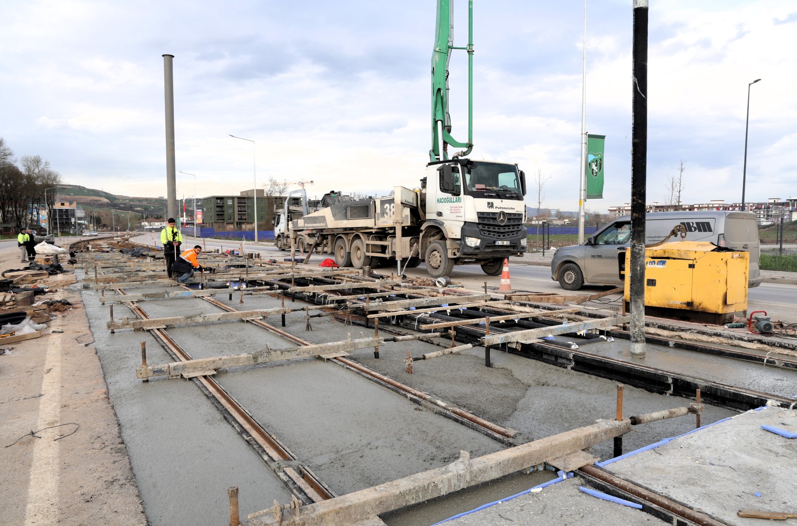 Kartepe Tramvay Hattı'nda Durmak Yok (2) (Büyük)
