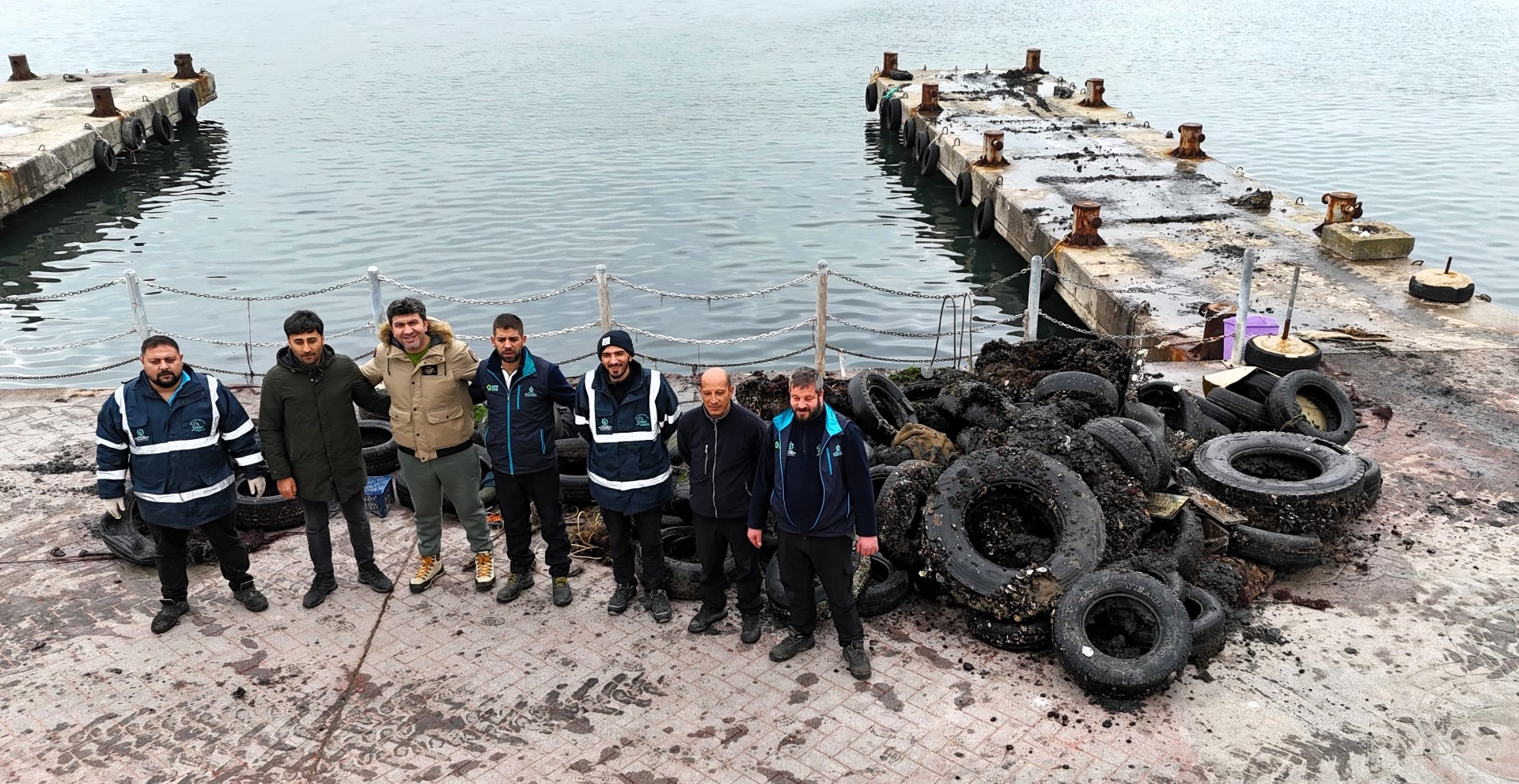 Körfez'de Deniz Dibi Araç Lastiğinden Temizlendi (7) (Büyük)