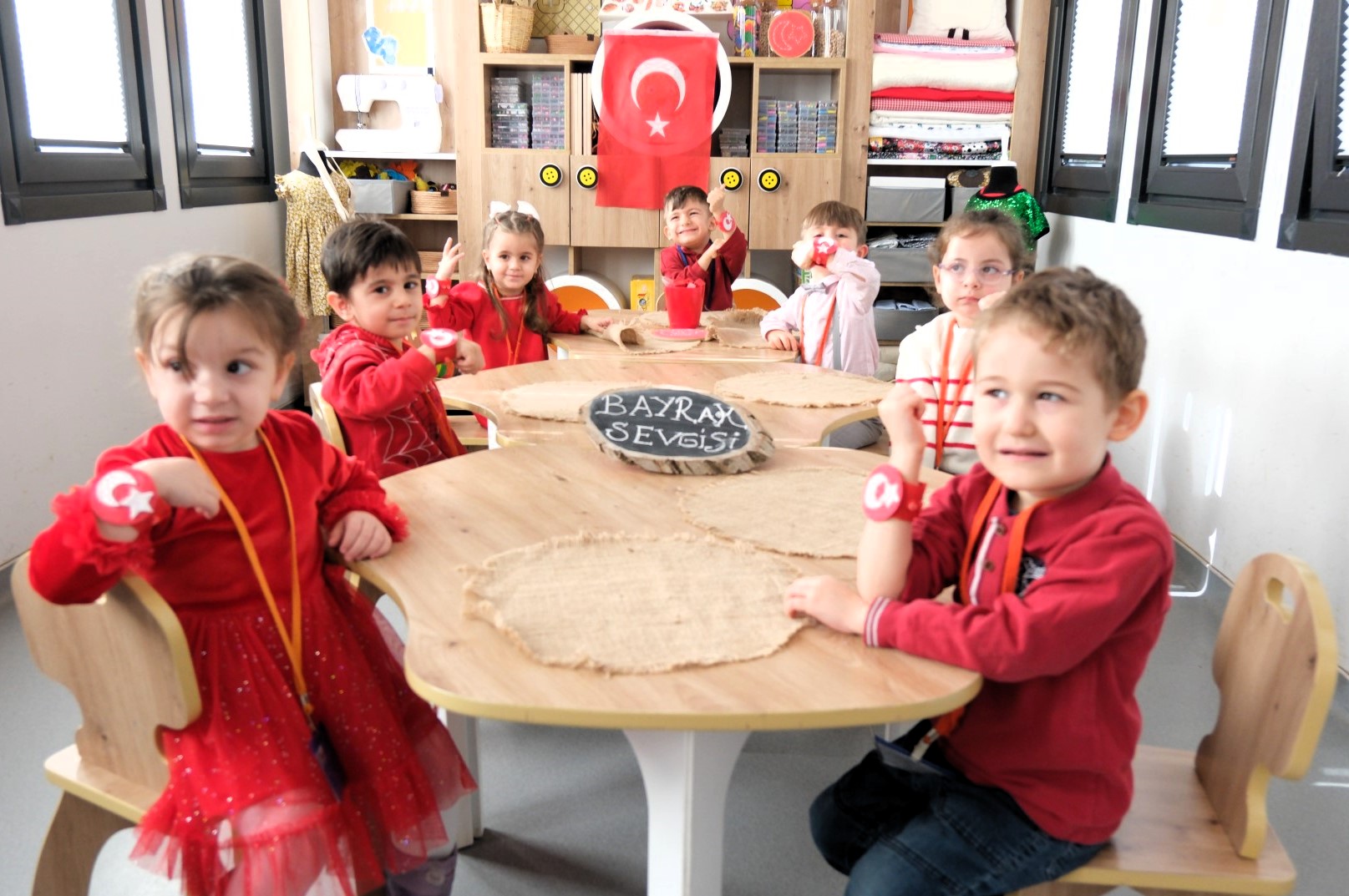 Lokomotif'te Ilk Ders Zili Bayrak Sevgisi Ile Çaldı (10)