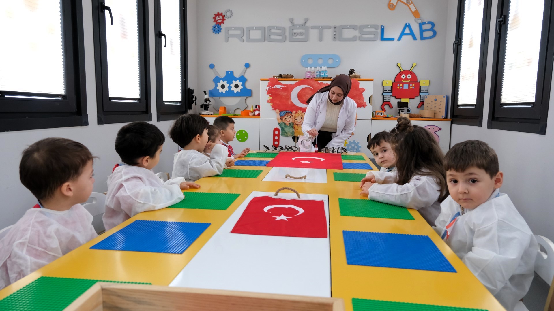 Lokomotif'te Ilk Ders Zili Bayrak Sevgisi Ile Çaldı (6)