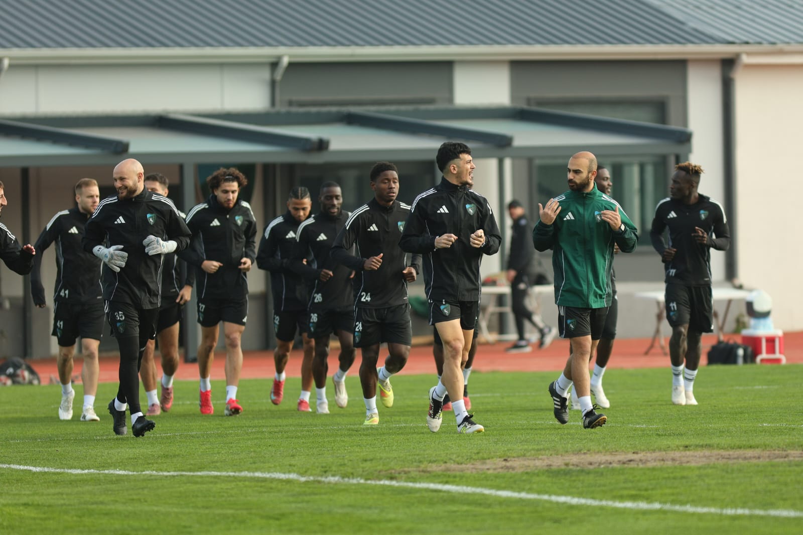 Whatsapp Image 2026 02 11 At 16.48.28 (1)