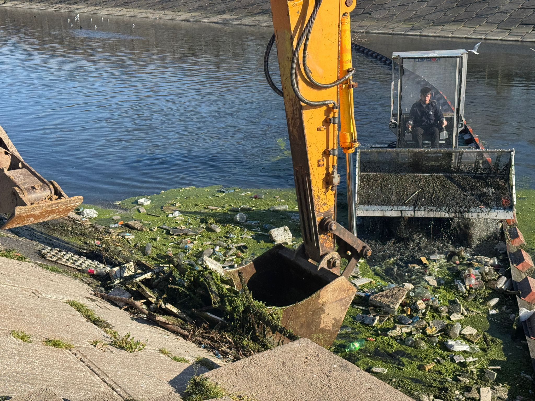 12 Metreküp Atık Denize Ulaşmadan Toplandı (3)