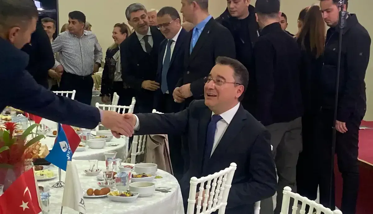 Ali Babacan Kocaelide Hukuksuzluklar Bitmeden Ayni Yolda Yurumek Mumkun Degil 1 Kocaeligundem