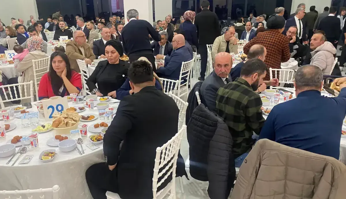 Ali Babacan Kocaelide Hukuksuzluklar Bitmeden Ayni Yolda Yurumek Mumkun Degil 4 Kocaeligundem