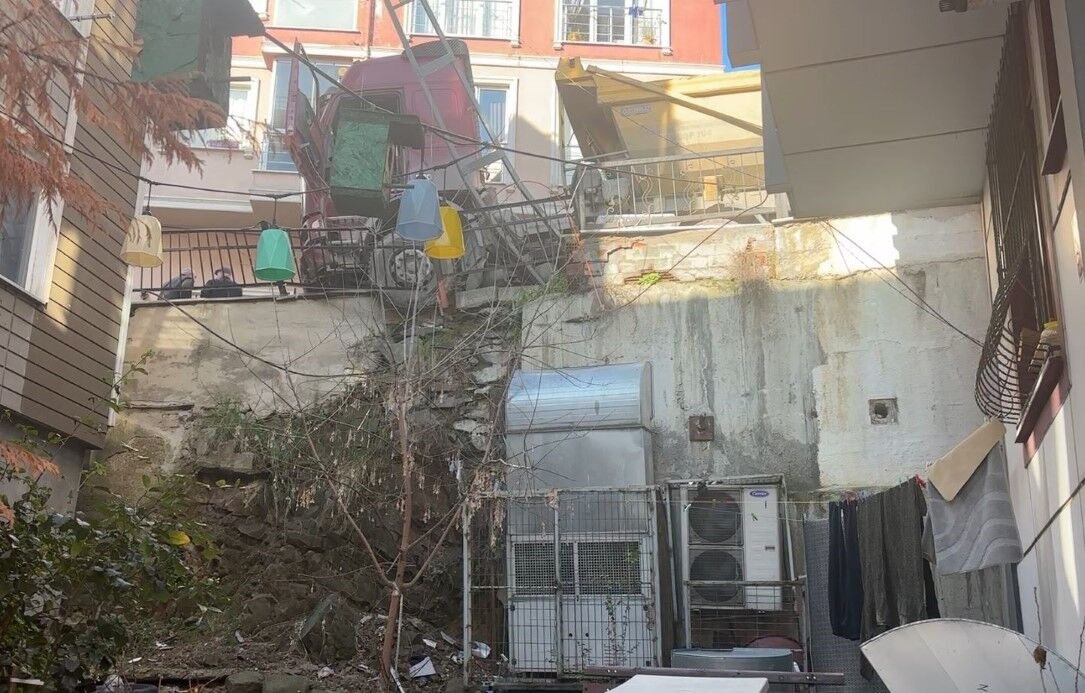 Aw652729 03 1772443791