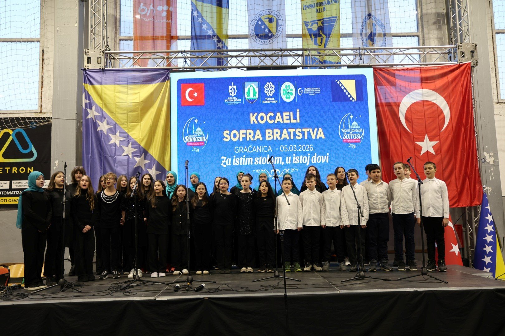 Başkan Büyükakın Da Soydaşlarla Iftar Açtı (10)