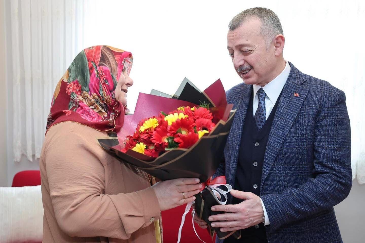 Başkan Büyükakın'dan Şehit Ailesine Bayram Ziyareti (3)