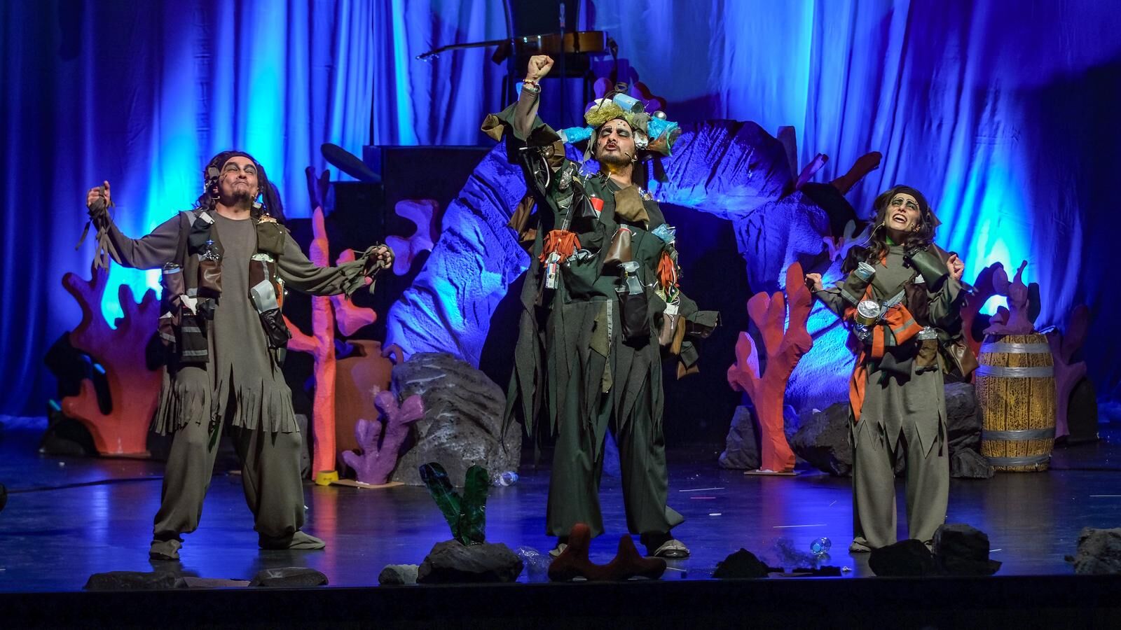 İyilik Kılavuzu, Körfez'in Dipten Dirilişine Tanıklık Etti (11)