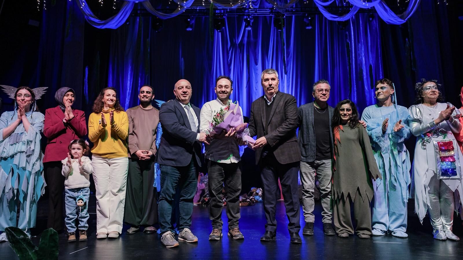 İyilik Kılavuzu, Körfez'in Dipten Dirilişine Tanıklık Etti (7)