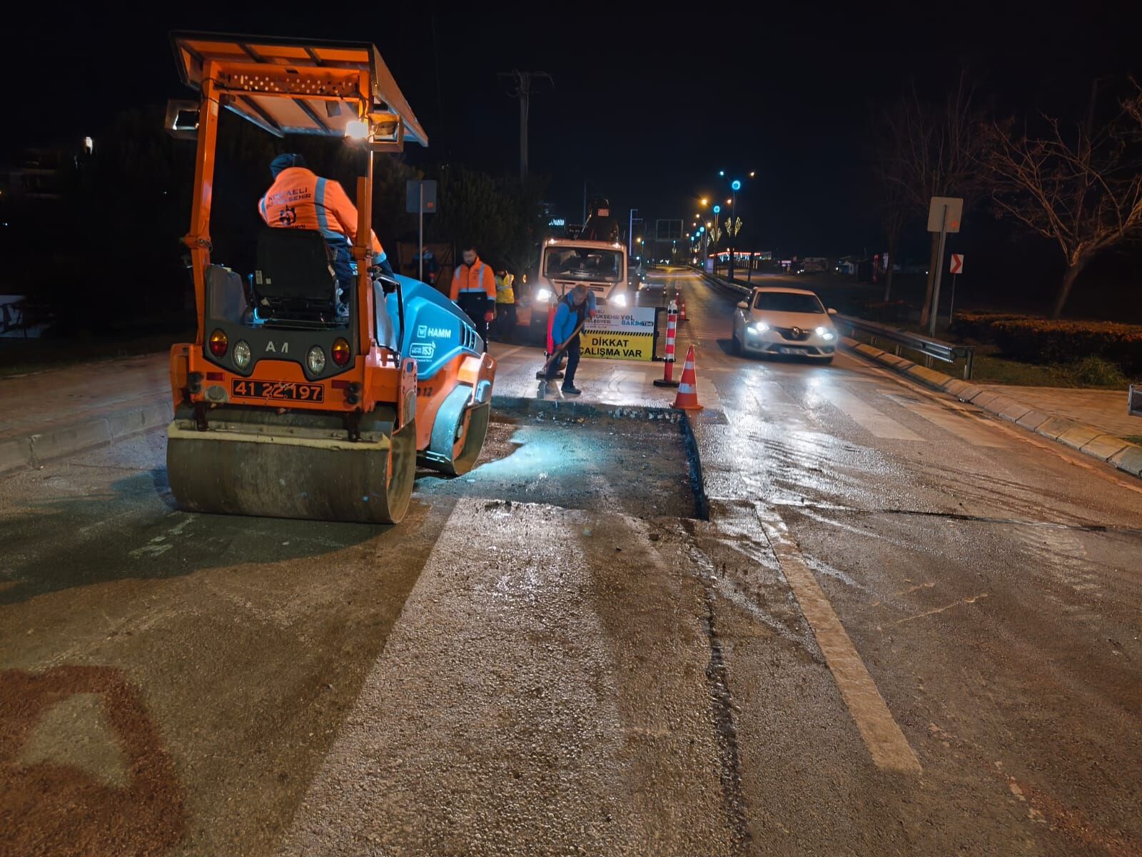 İzmit İlçesi Prof. Dr. Baki Komsuoğlu Bulvarı