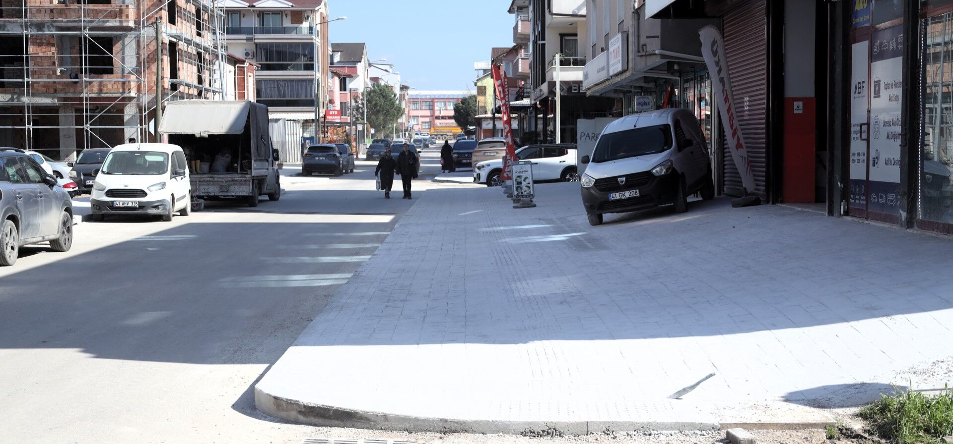 Kartepe İstasyon Mahallesi'nde Hummalı Çalışma (6) (Büyük)