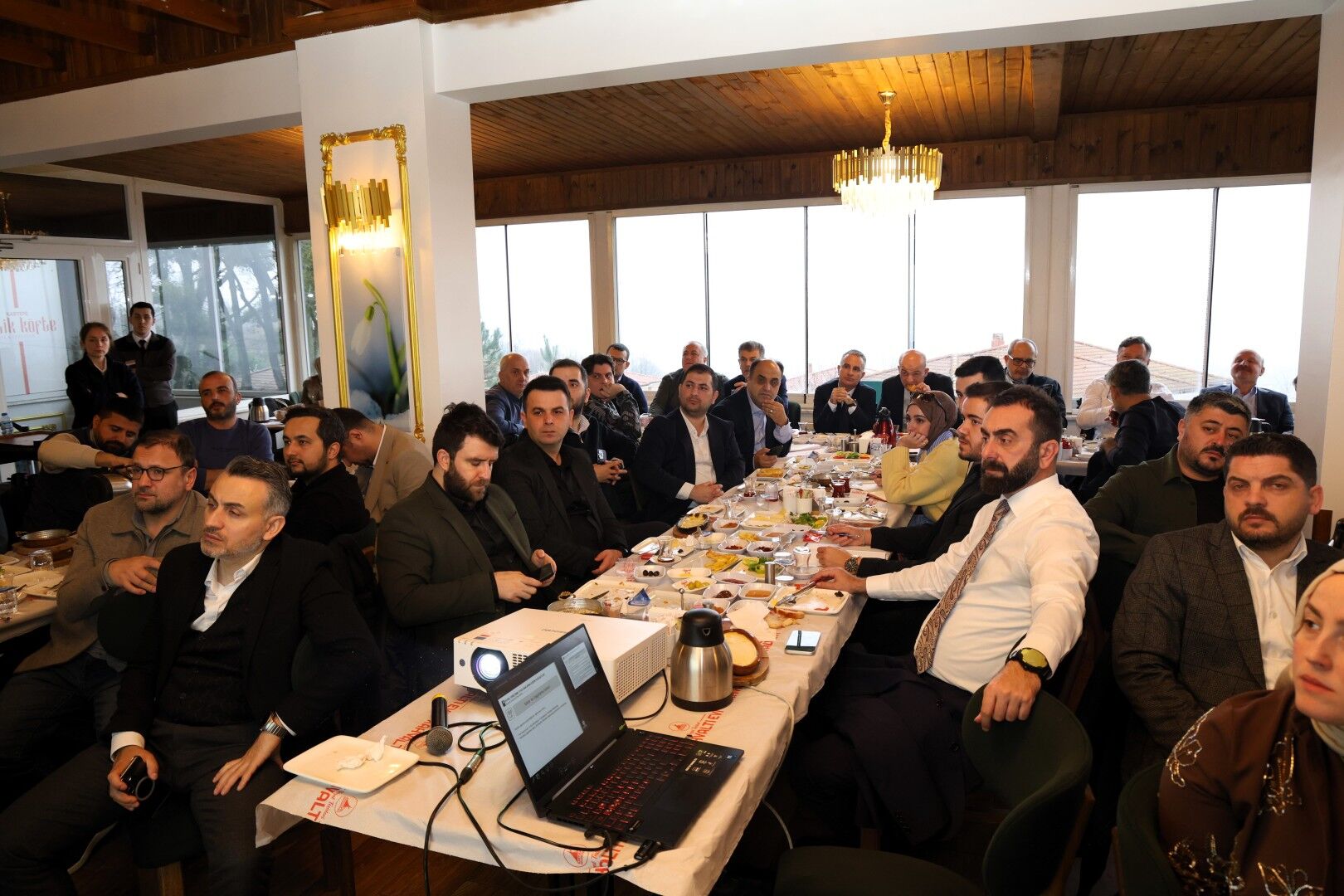 Kentsel Dönüşüm Ve Imar Konuları Masaya Yatırıldı (2)