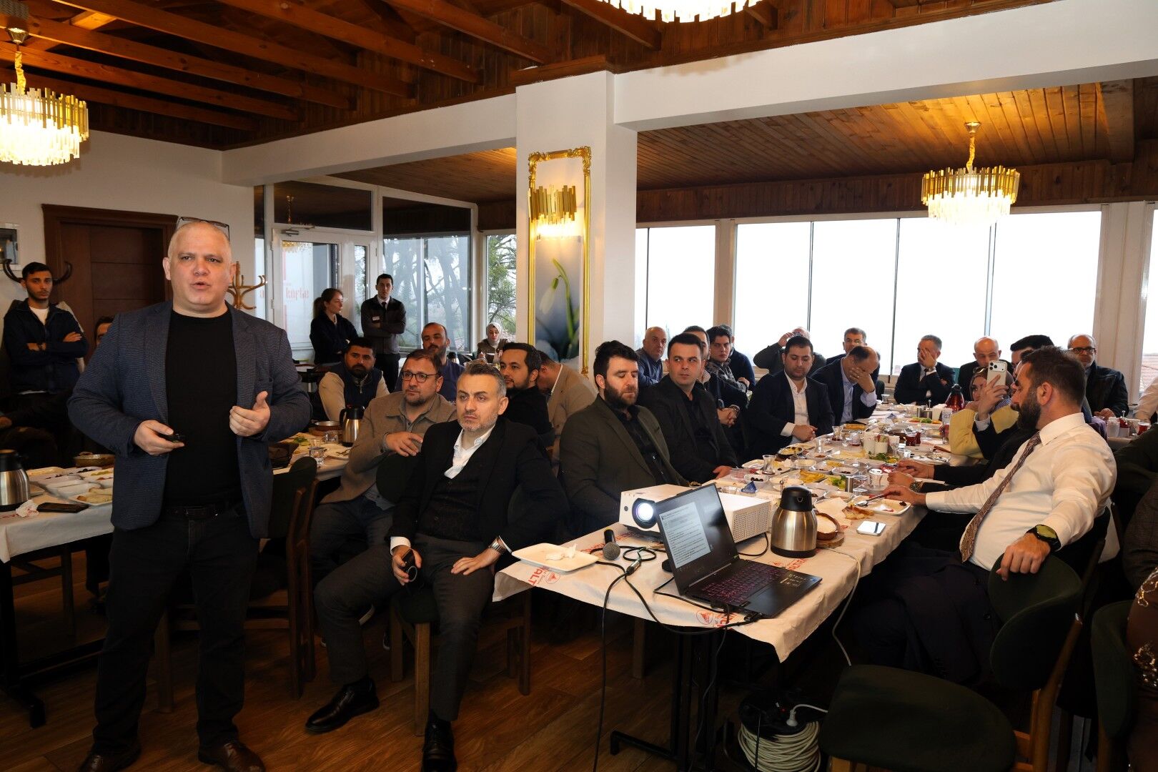 Kentsel Dönüşüm Ve Imar Konuları Masaya Yatırıldı (3)