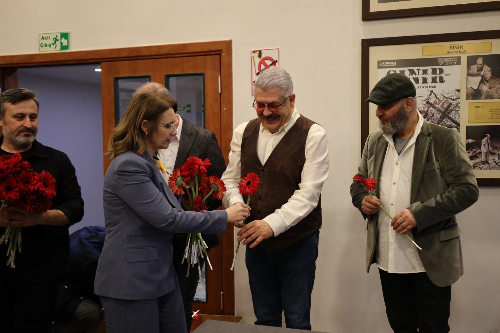 Kocaeli'de Tiyatro Rüzgarı Hep Esecek (3)