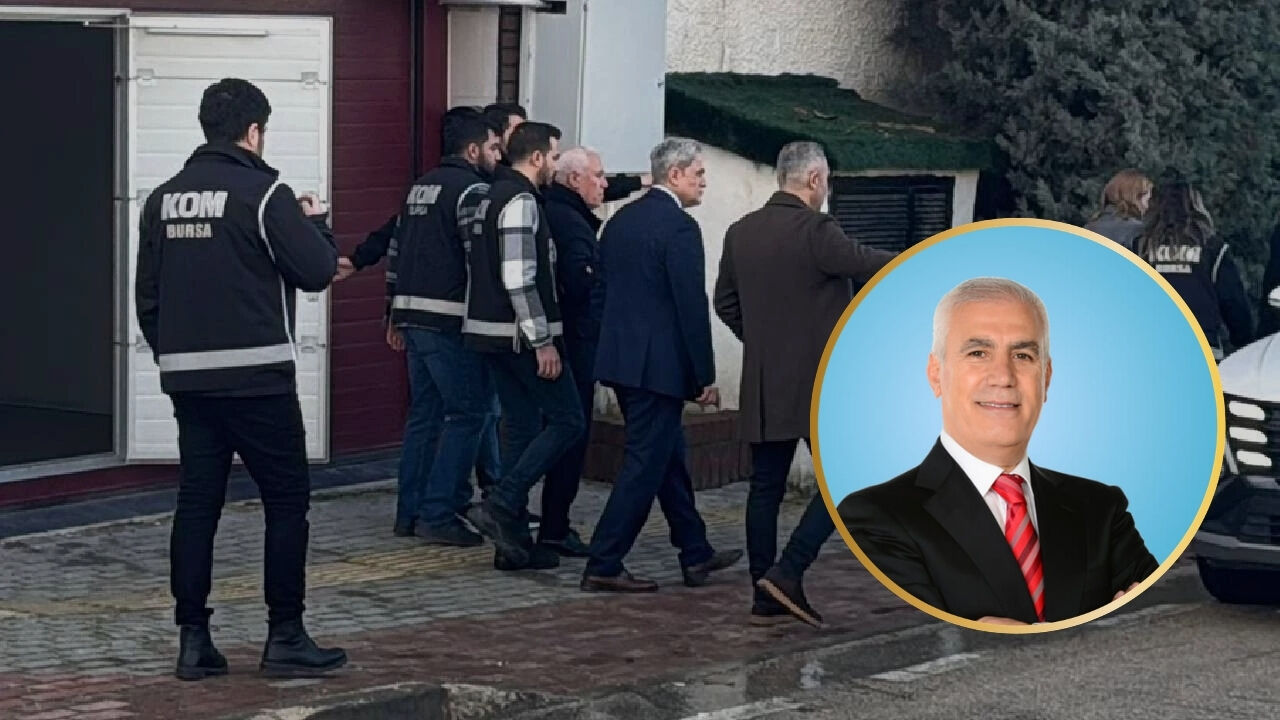 Mustafa Bozbey Kimdir