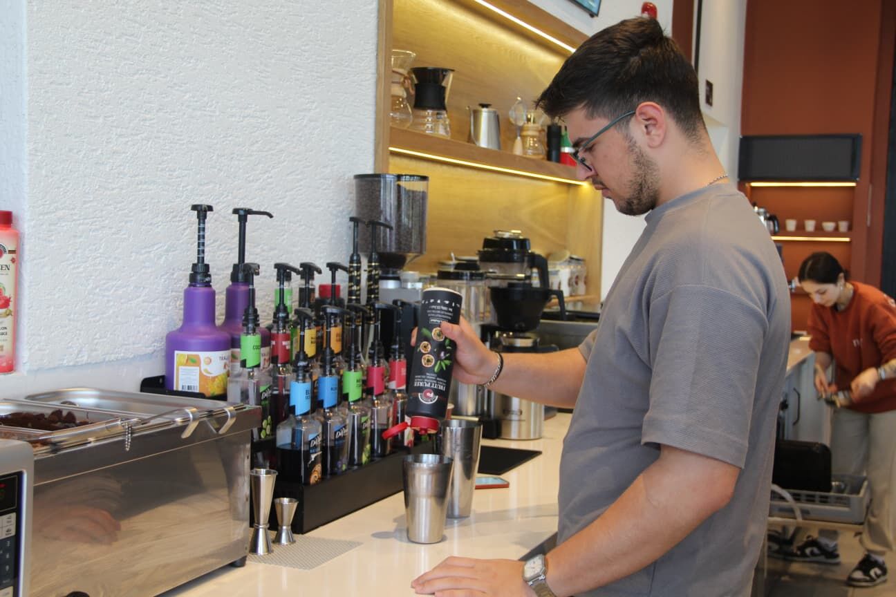 Nouf Coffee & Dessort (8)