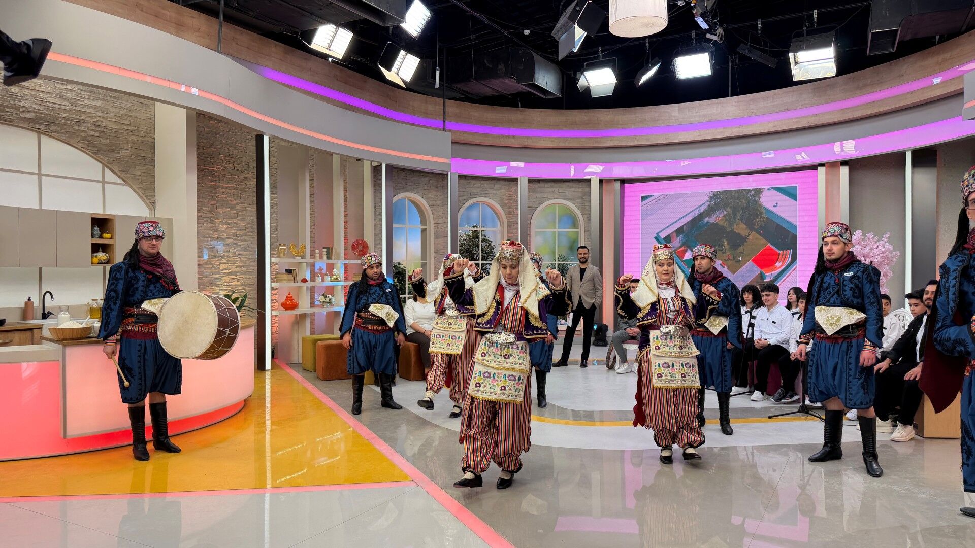 Tüm Türkiye, Gonca'nın Efeleri Ile Gurur Duydu (4)