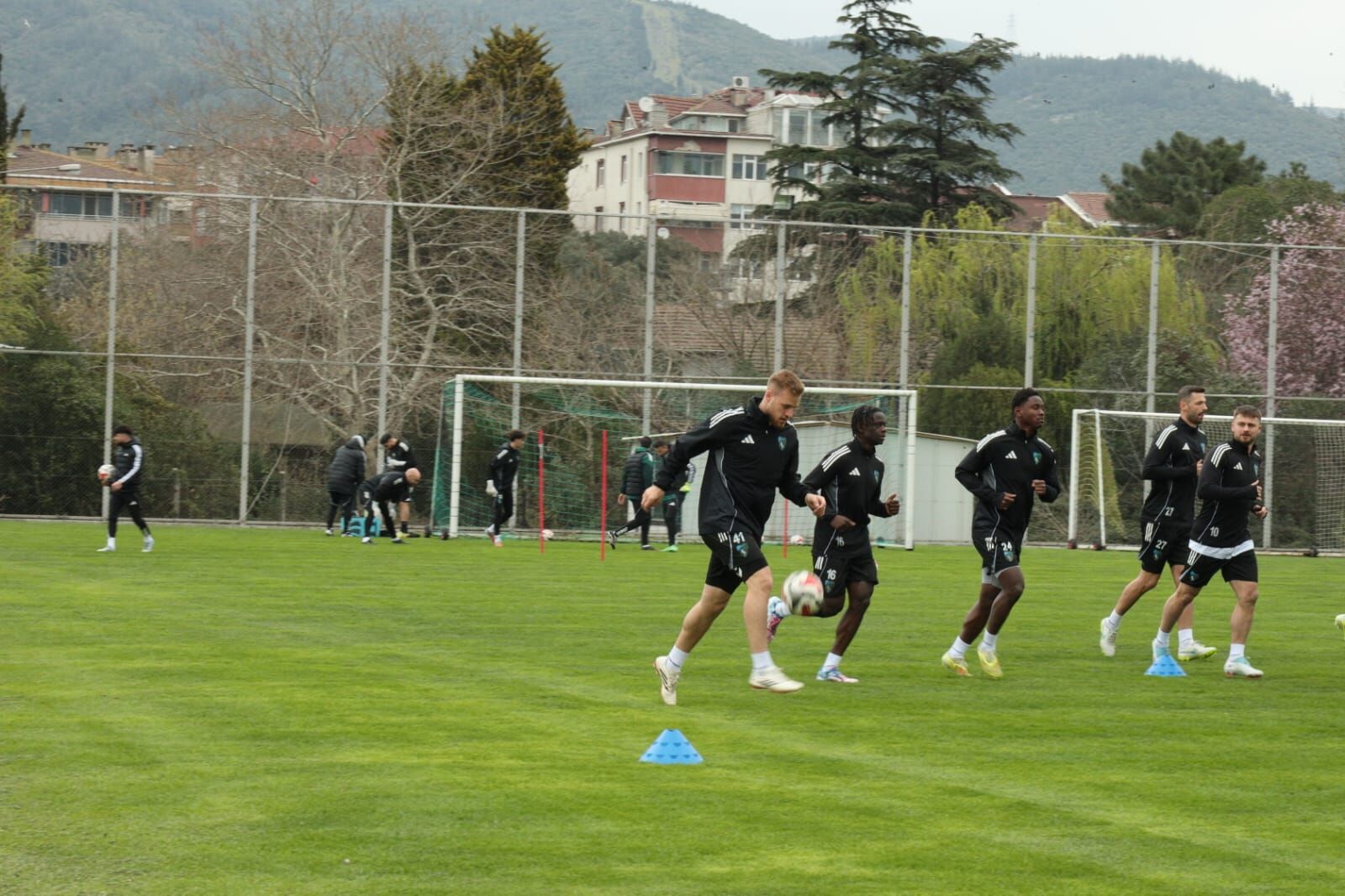 Whatsapp Image 2026 03 25 At 18.17.13