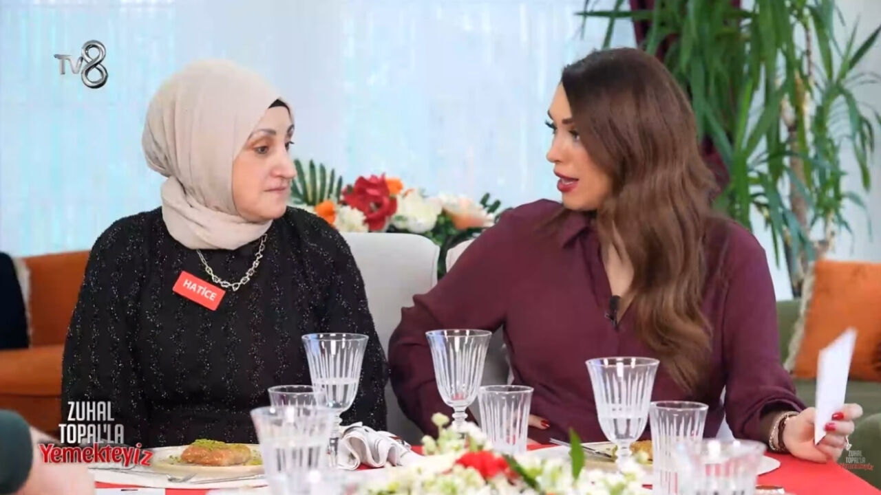 Yemekteyiz Hatice Ozel