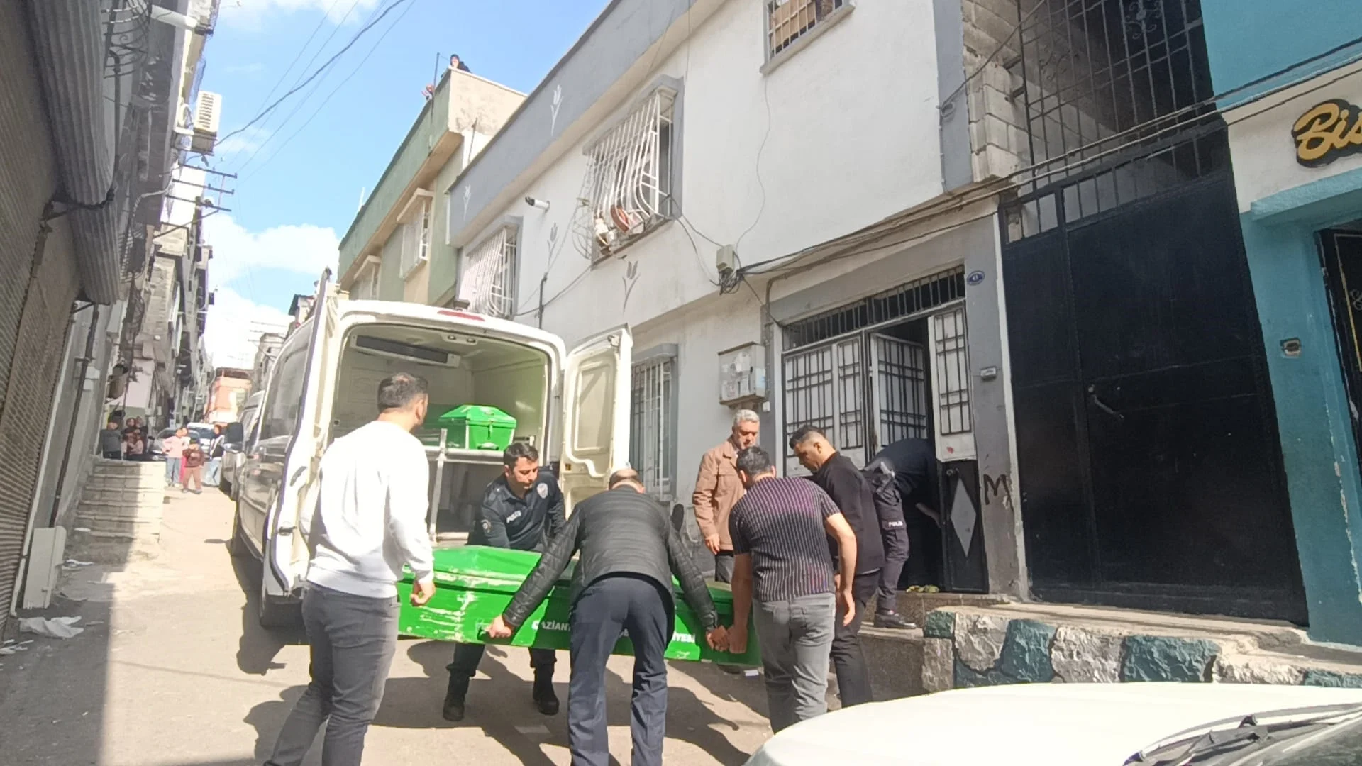 14Yasindakikizcocugubabasiniboynun1276958380032Jpg Jd Xlw S H0 F02 Vj38Mwr E A.jpg