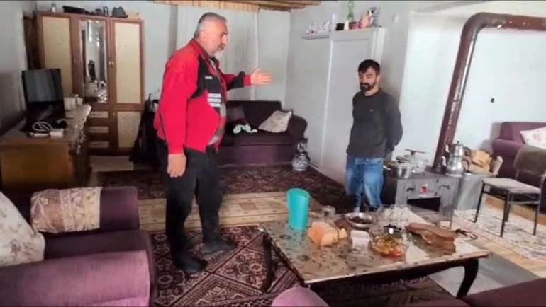 69Dc8E8B7370607E7Db36D8B