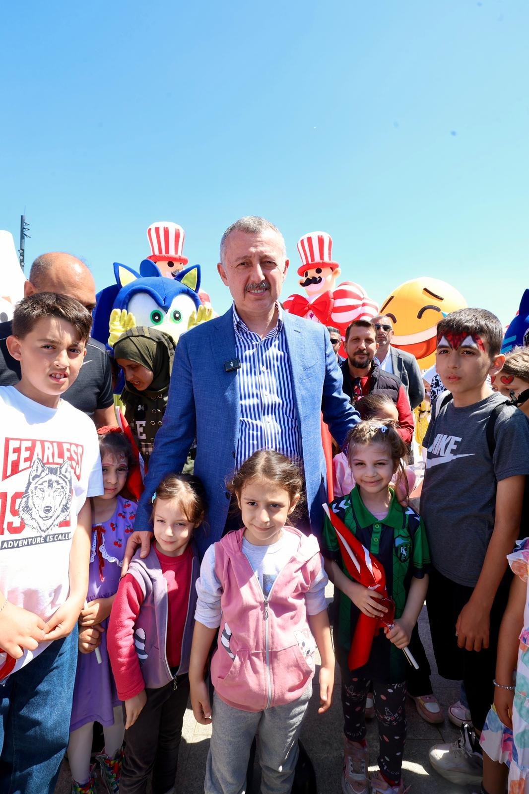 Başkan Büyükakın’a Çocuklardan Sevgi Seli (29)