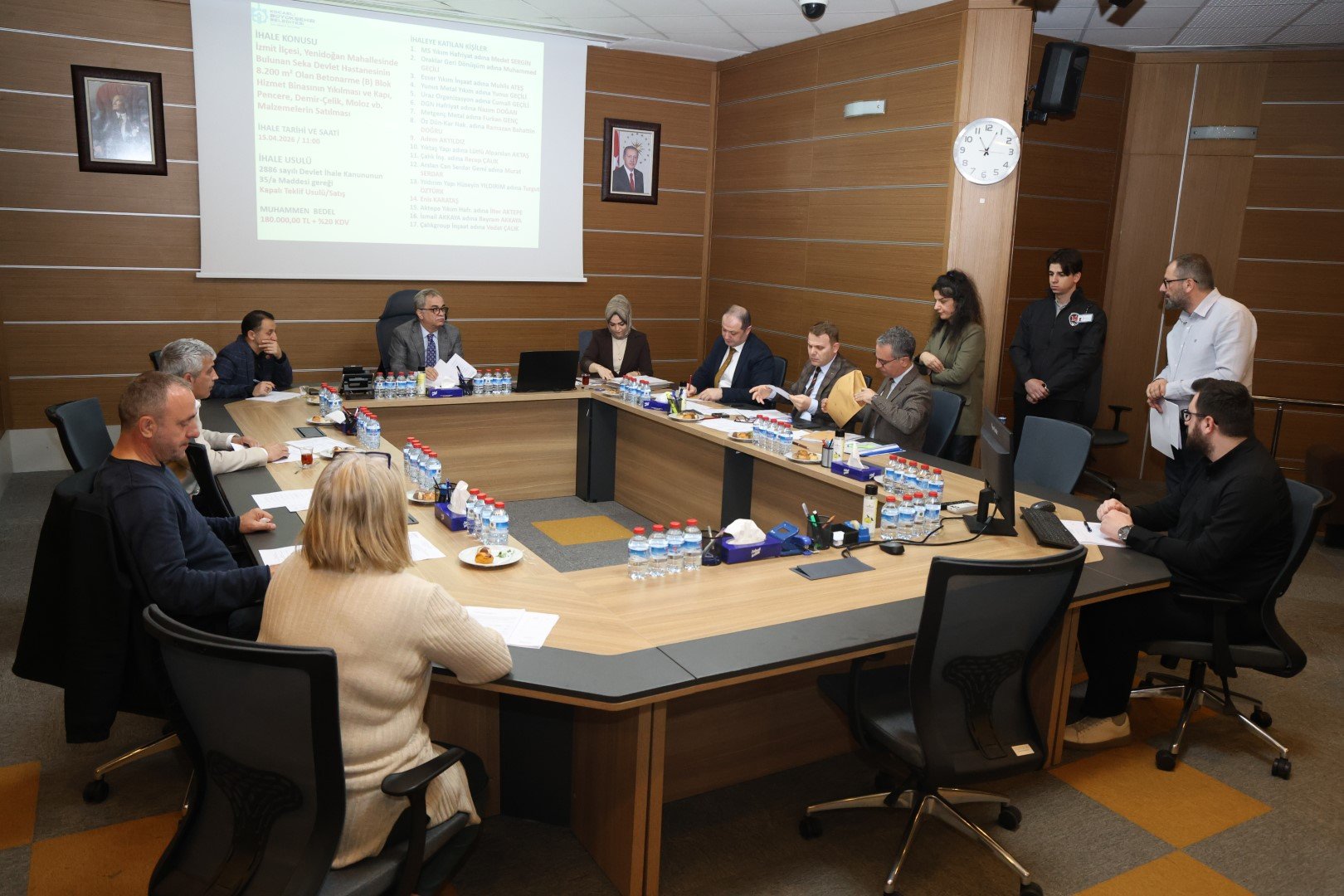 Büyükşehir Encümeni'ne Genel Sekreter Hayri Baraçlı Başkanlık Etti (2) (Büyük)