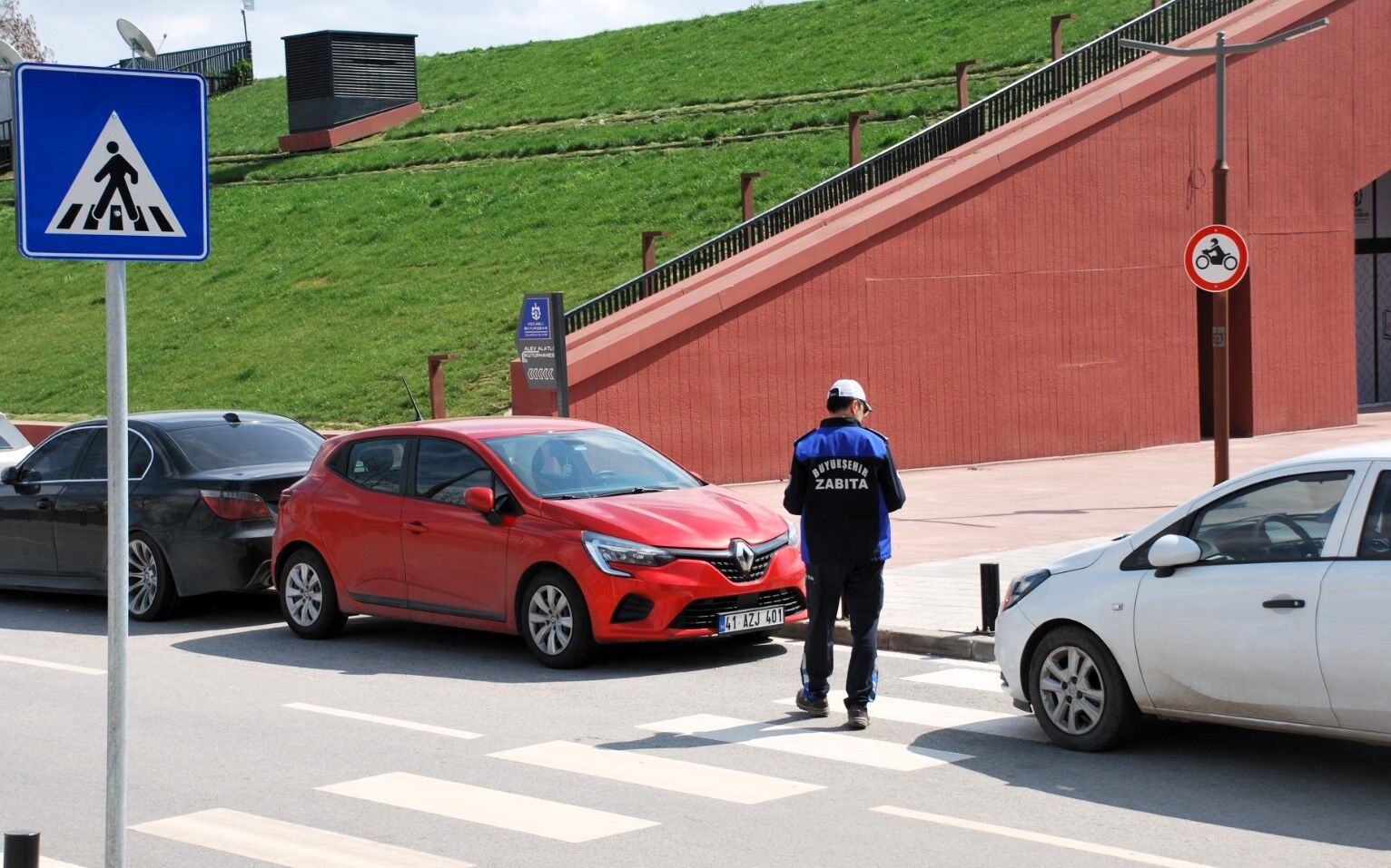 Büyükşehir Zabıtası'ndan Çift Taraflı Parka Müdahale (6)