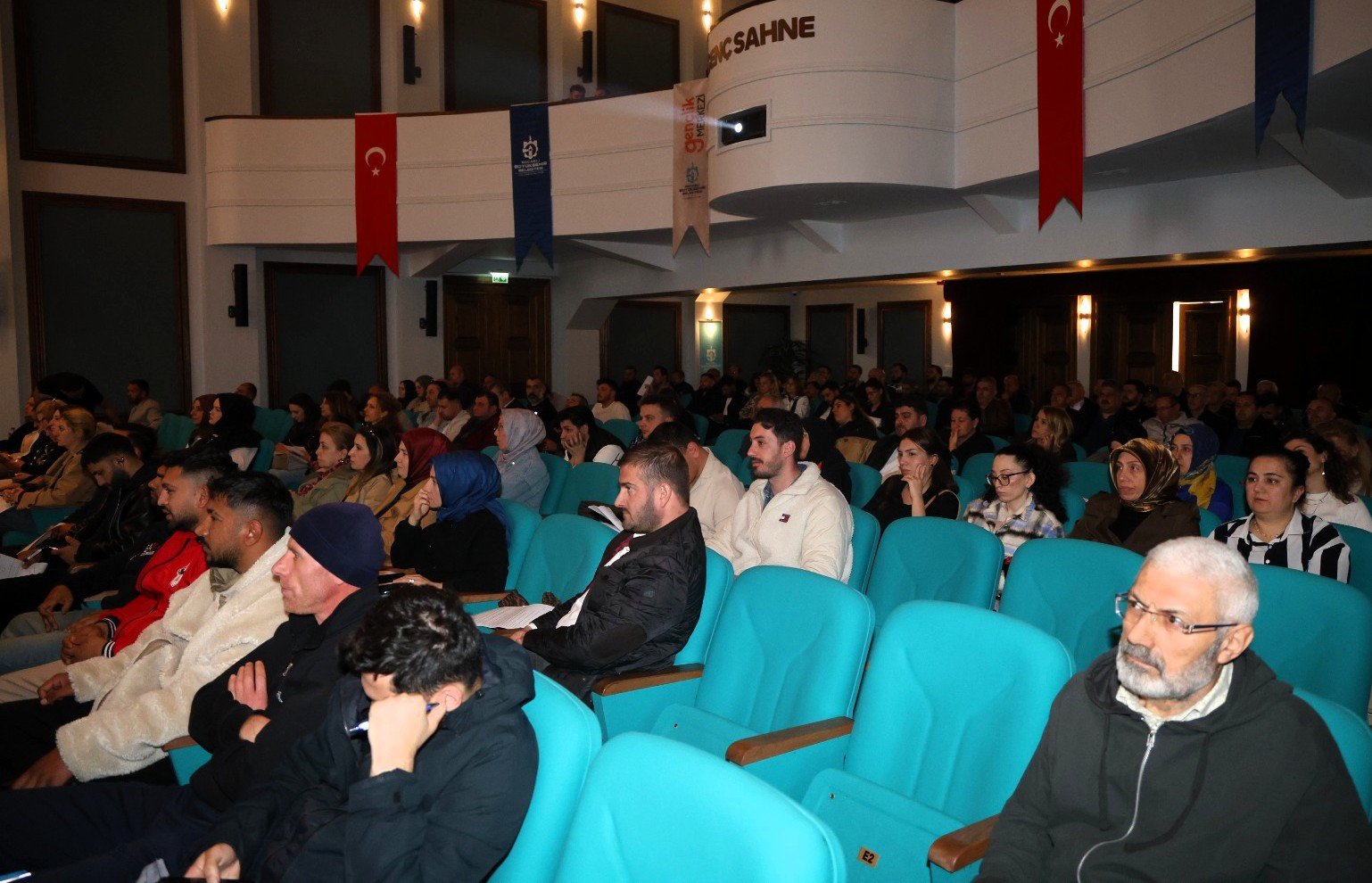 Büyükşehir'de Eğitimler 5.100 Çalışana Ulaşacak (8)