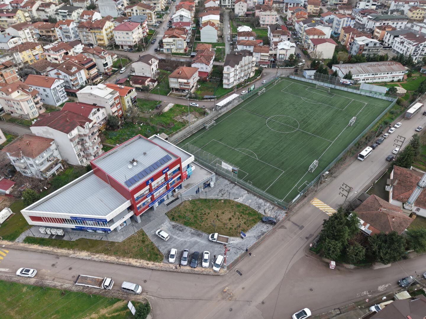 Hasan Doğan Sporcu Gençli̇k Eği̇ti̇m Merkezi̇