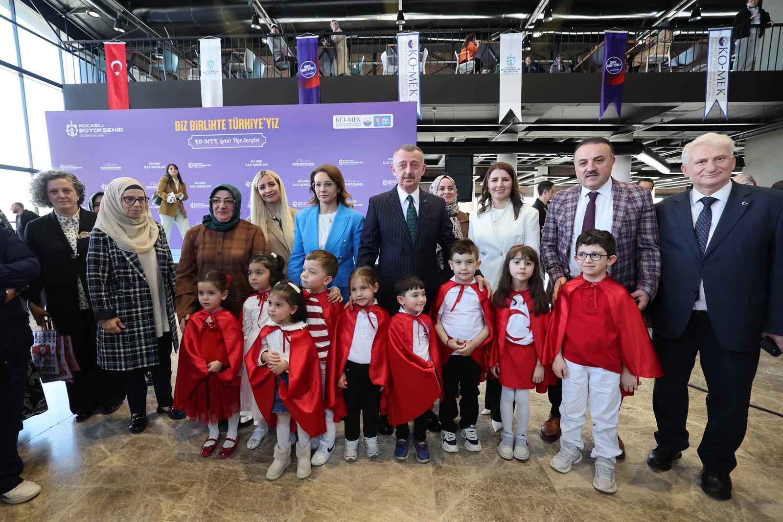 Ko Mek’ten İzmit’te Büyüleyen Yıl Sonu Sergisi (11)