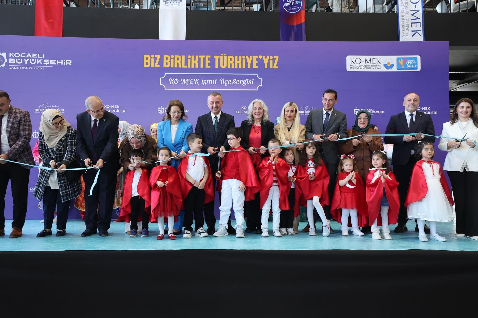 Ko Mek’ten İzmit’te Büyüleyen Yıl Sonu Sergisi (12)
