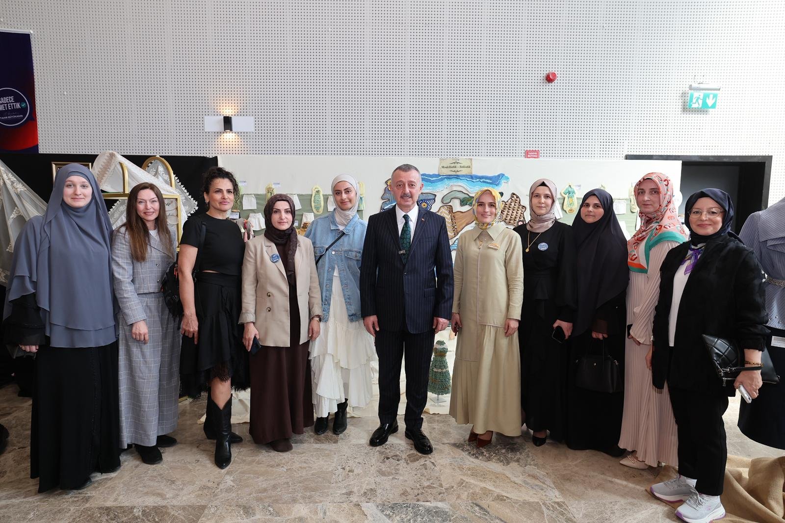 Ko Mek’ten İzmit’te Büyüleyen Yıl Sonu Sergisi (16)