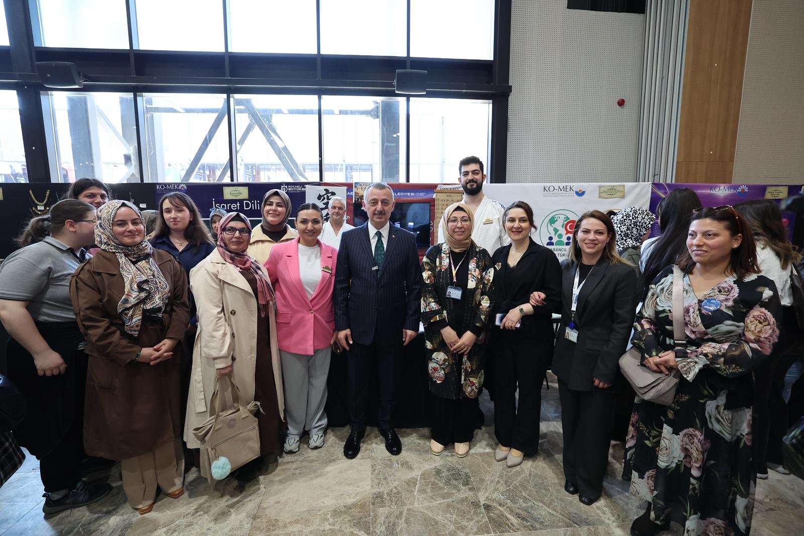 Ko Mek’ten İzmit’te Büyüleyen Yıl Sonu Sergisi (23)