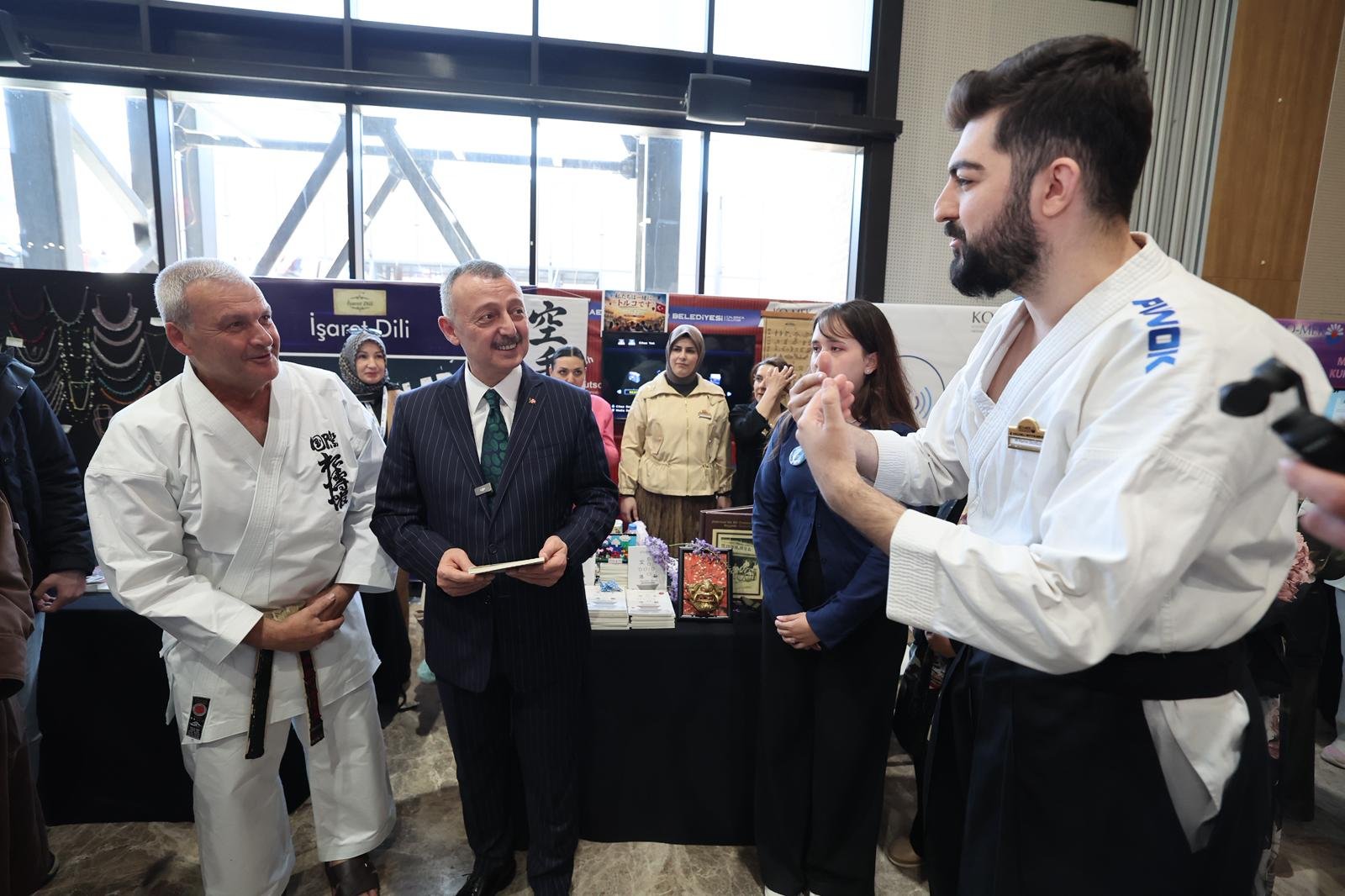 Ko Mek’ten İzmit’te Büyüleyen Yıl Sonu Sergisi (25)