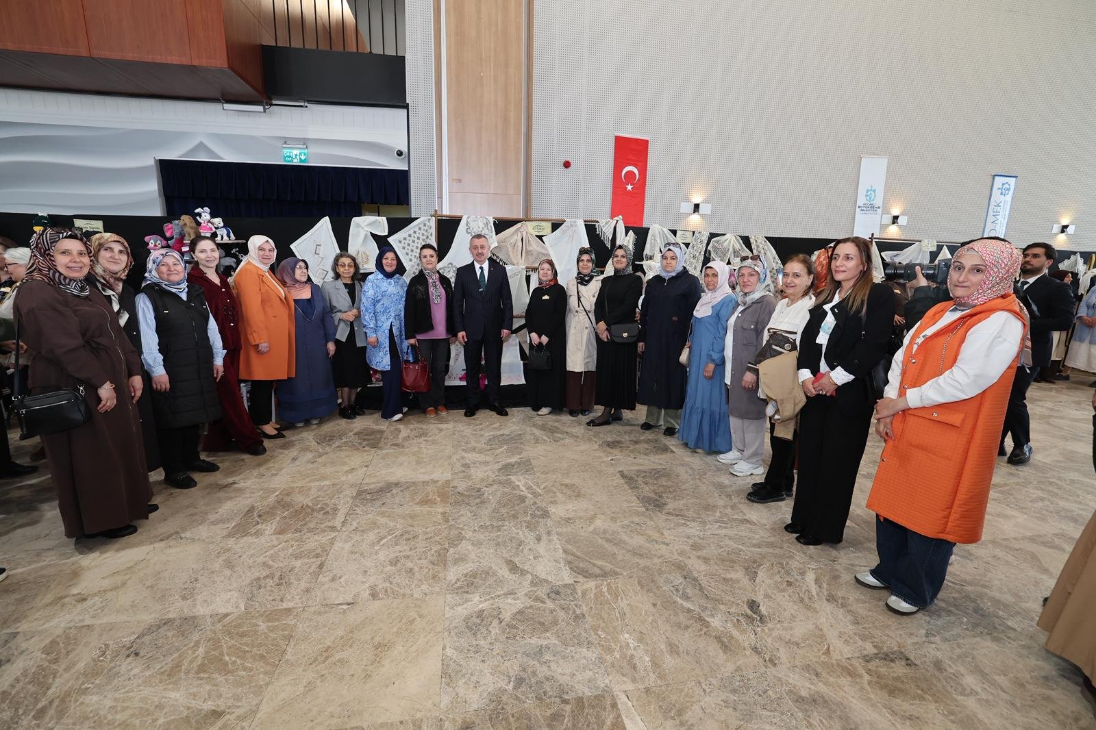 Ko Mek’ten İzmit’te Büyüleyen Yıl Sonu Sergisi (27)