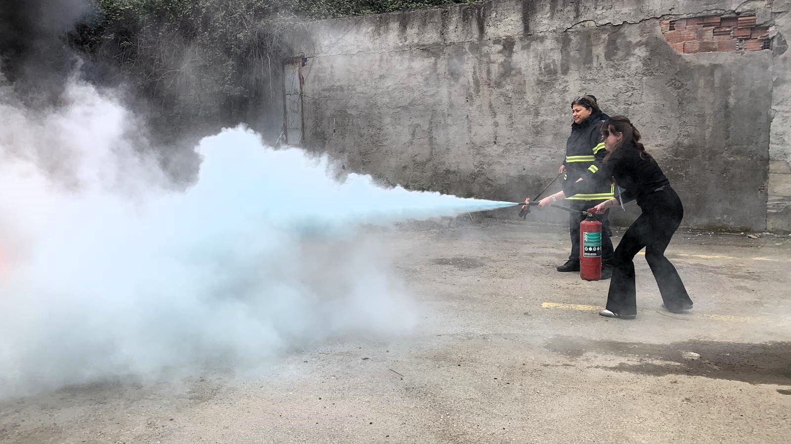 Kobi̇tem'in Yangın Eğitimi Ile Hastaneler Güvende (5)