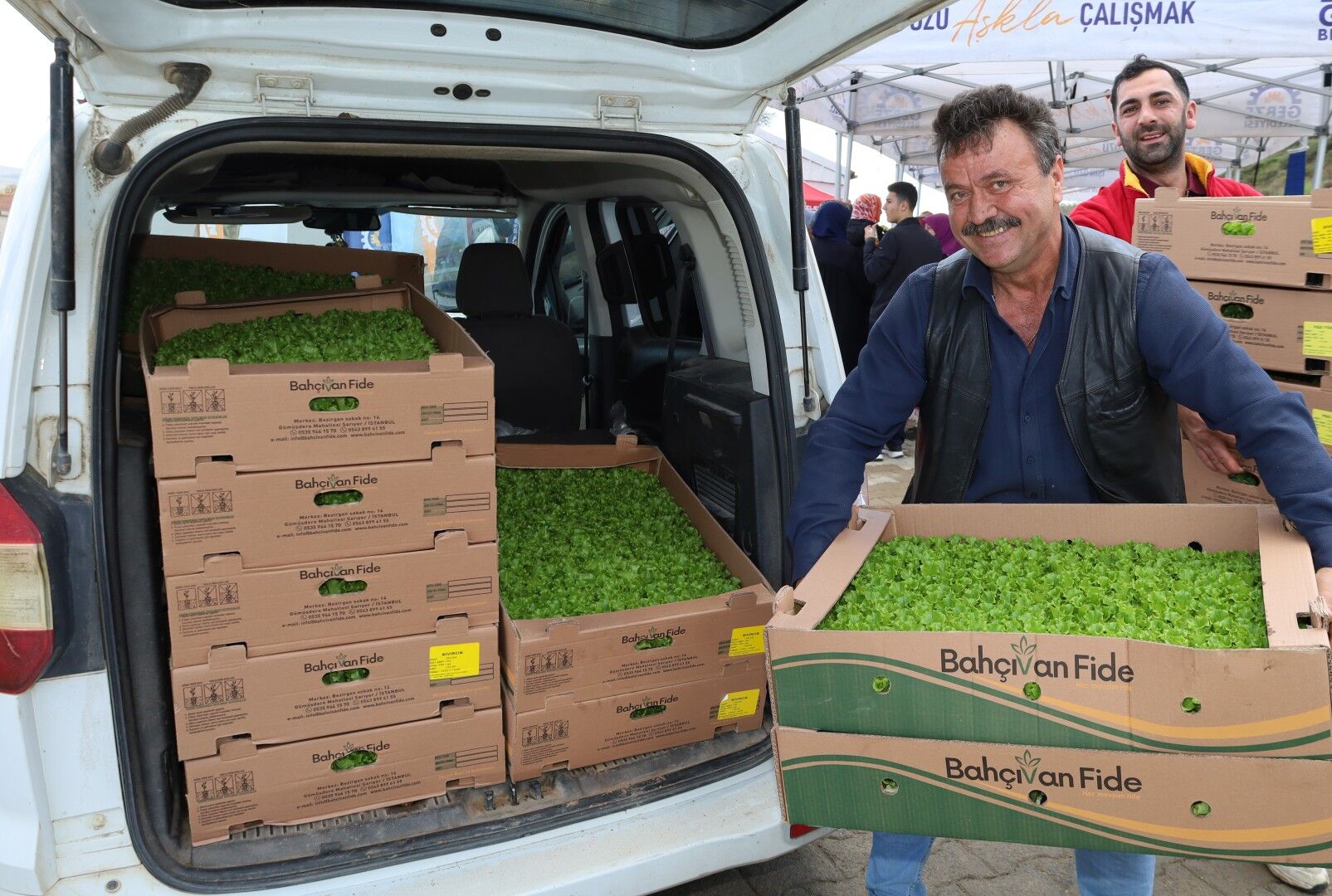 Kocaeli'de Çiftçilere Sebze Fidesi Desteği (1)