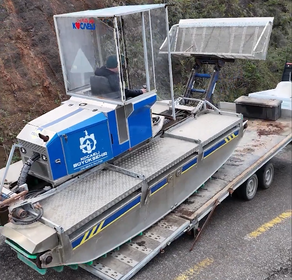 Kocaelide Su Mesaisi Yuvaciktan Sapancaya Dev Aktarma Amfibik Araclar Da Devrede 1773089122.Png