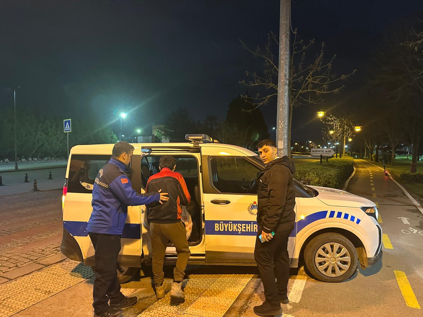 Mağdur Vatandaş (2)