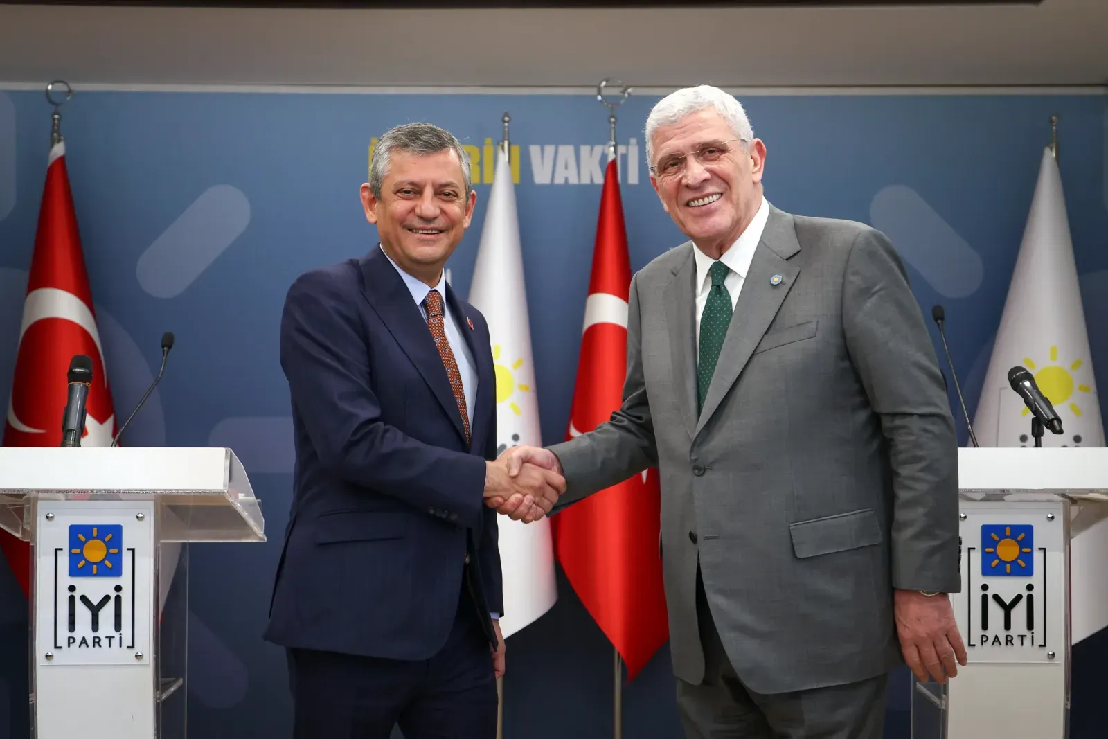 Ozgur Ozelden Ak Partiye Kocaeli Cagrisi Neden Kaciyorsun Gel Kazan Secimi2Wwwcagdaskocaelicom