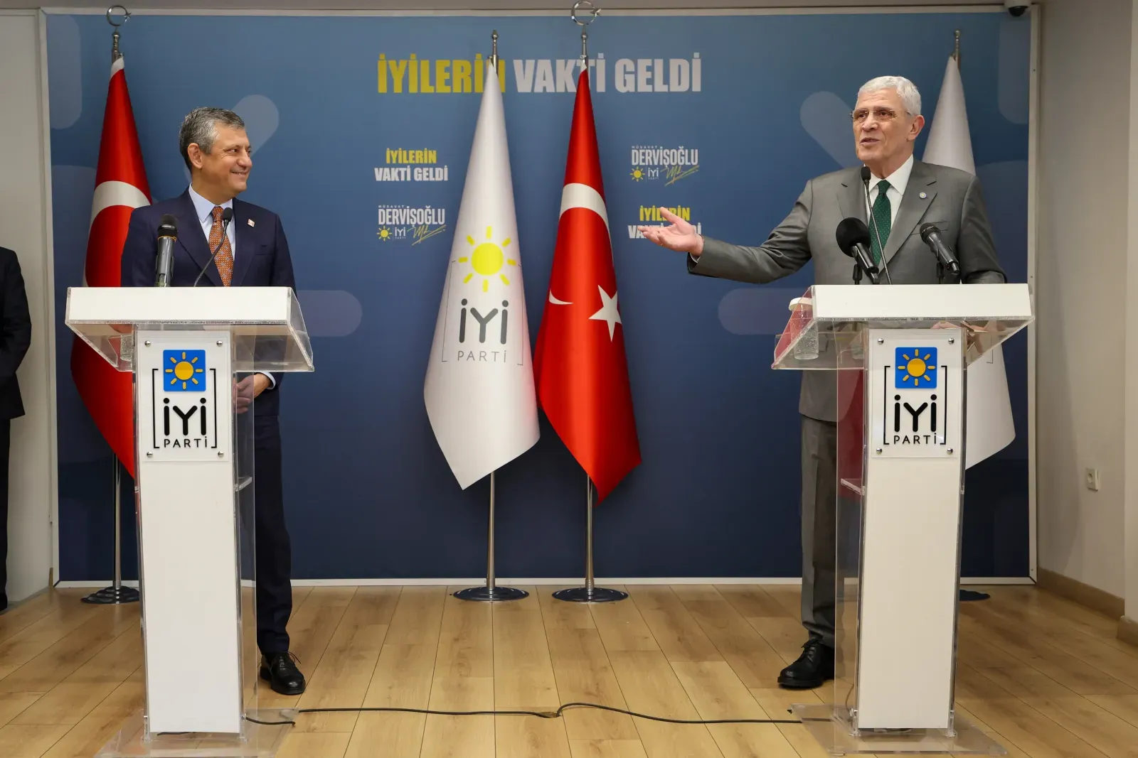 Ozgur Ozelden Ak Partiye Kocaeli Cagrisi Neden Kaciyorsun Gel Kazan Secimi4Wwwcagdaskocaelicom