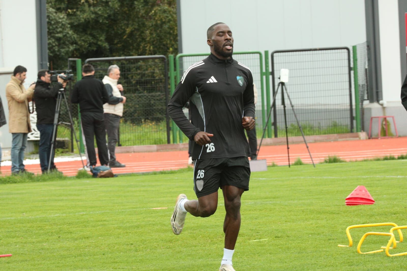 Whatsapp Image 2026 04 08 At 14.59.10 (1)