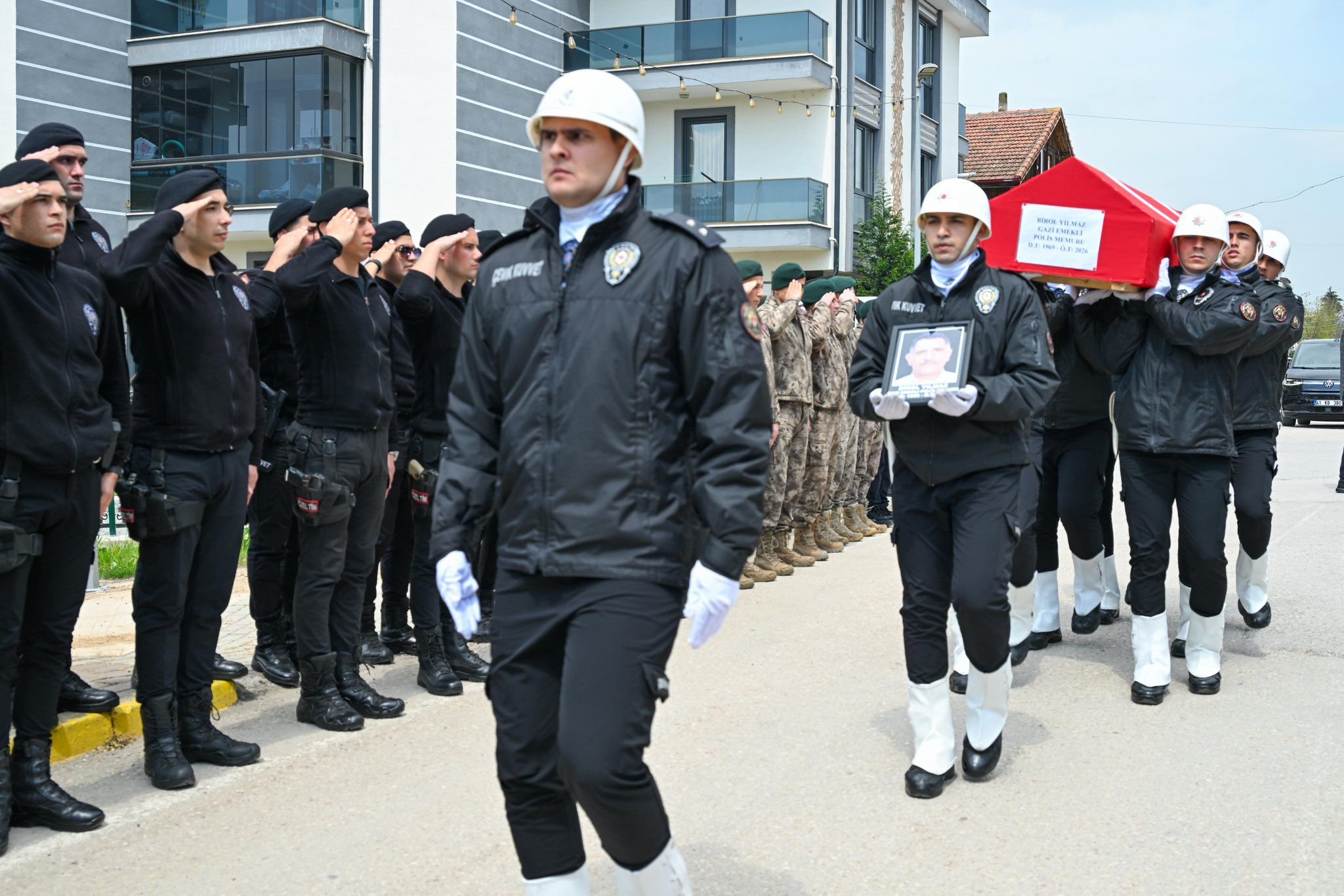 Whatsapp Image 2026 04 21 At 15.40.09 (2)