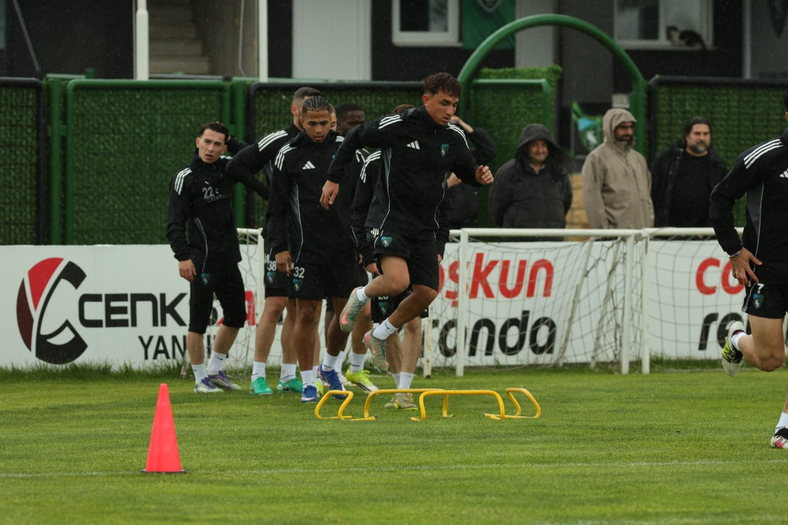 Whatsapp Image 2026 04 22 At 12.45.42 (4)