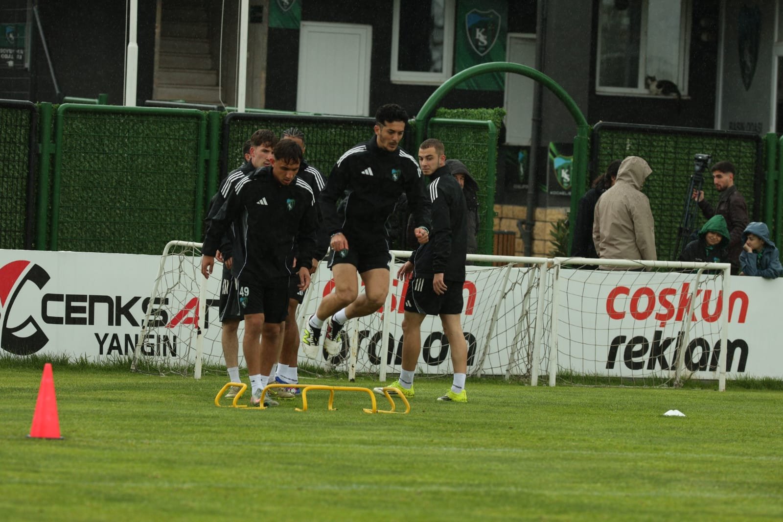 Whatsapp Image 2026 04 22 At 12.45.42